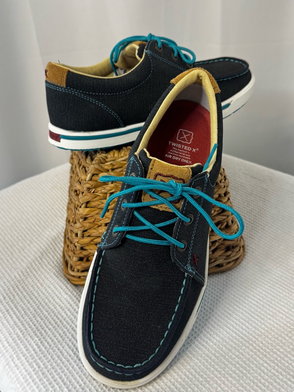 Twisted X women’s casual leather boat shoes in size 8M (Medium width). New